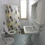 Alloro Vila *
