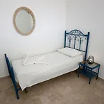 Vila Alloro *
